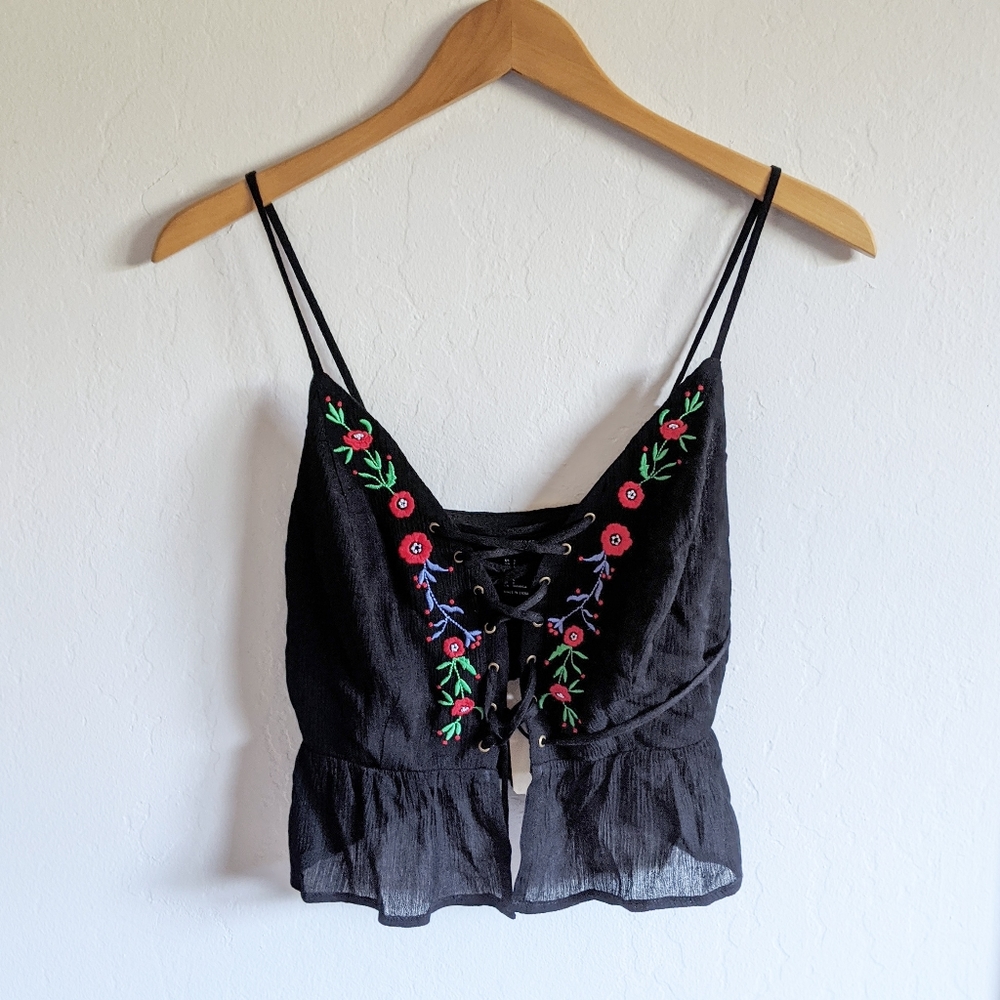 Floral Embroidered Lace Up Crop NWT